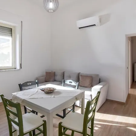 Amazing In Caminia With House Sea View Апартаменты